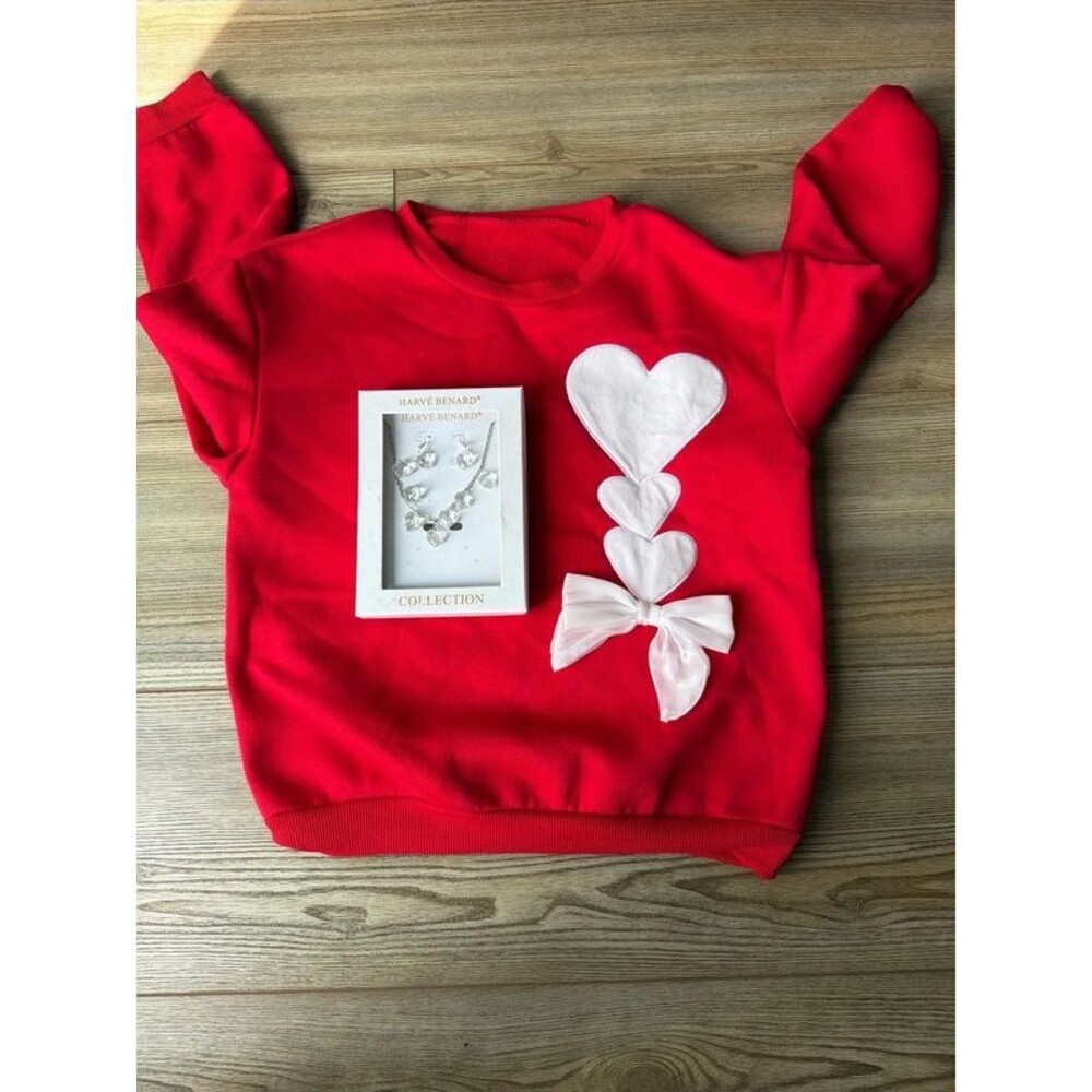 Sweatshirt & Heart Jewelry 11/12y